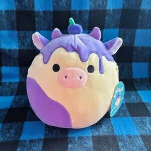 Benito the Blueberry Cheesecake Cow 8” Squishmallow NWT